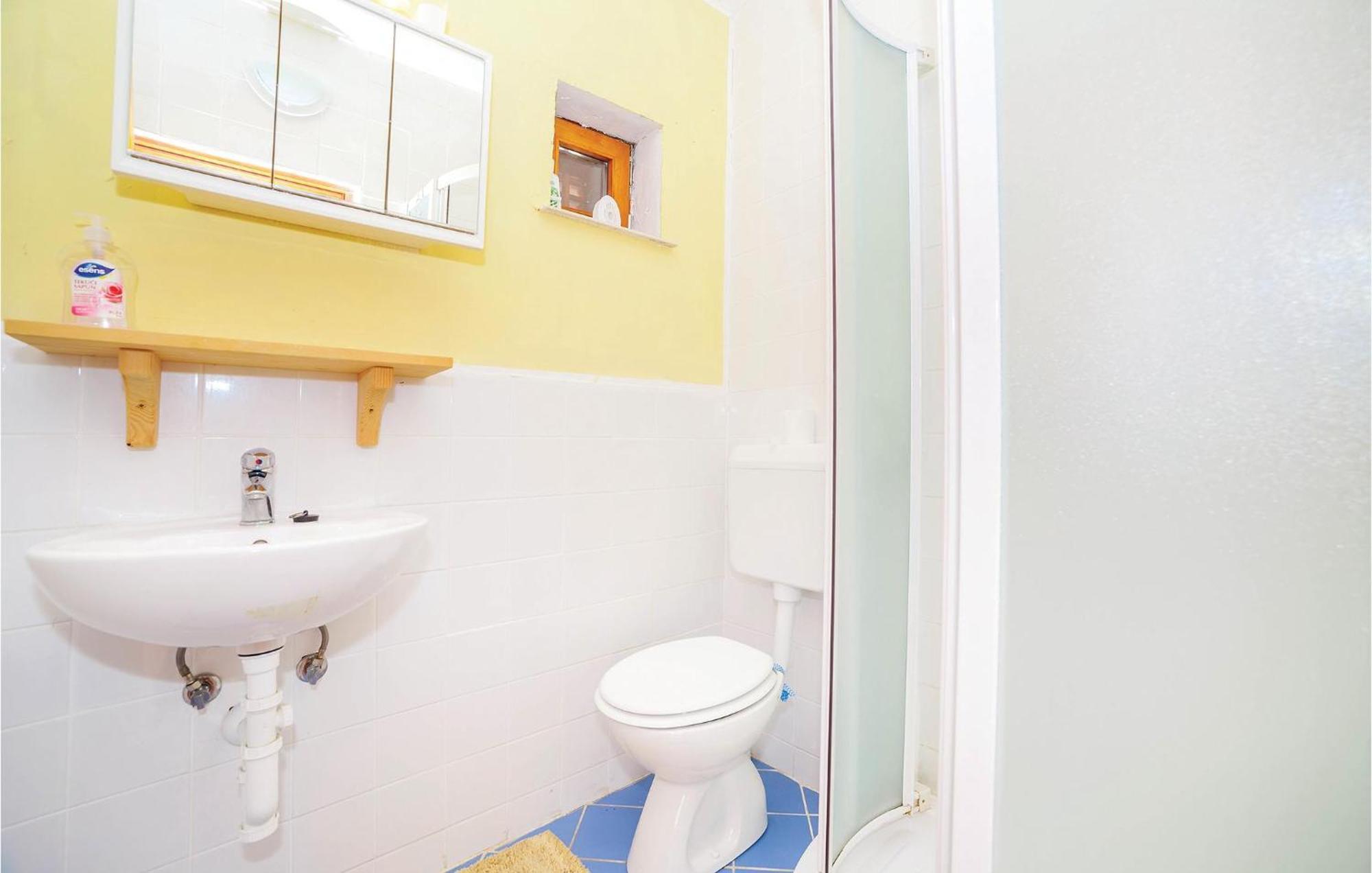 7 Bedroom Pet Friendly Home In Crni Kal Crni Kal  Eksteriør bilde