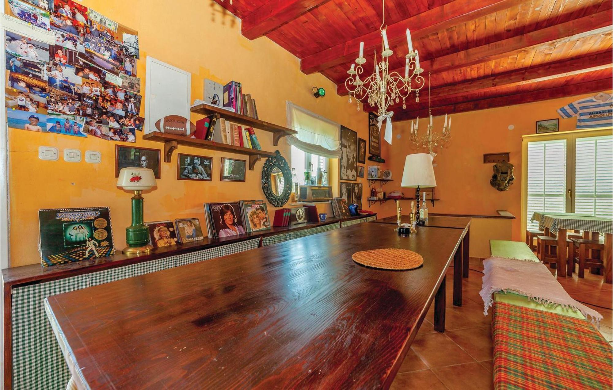 7 Bedroom Pet Friendly Home In Crni Kal Crni Kal  Eksteriør bilde
