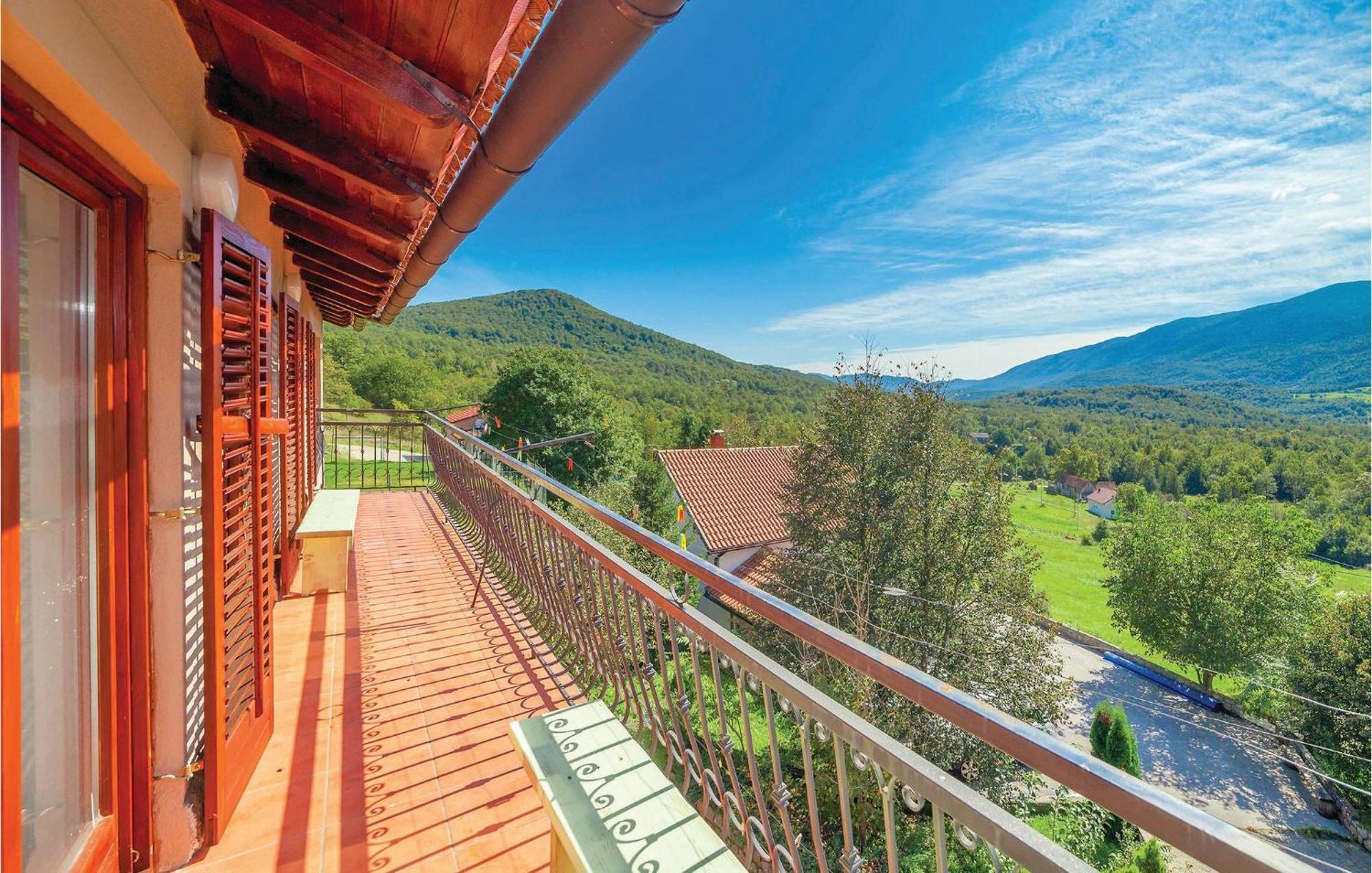 7 Bedroom Pet Friendly Home In Crni Kal Crni Kal  Eksteriør bilde