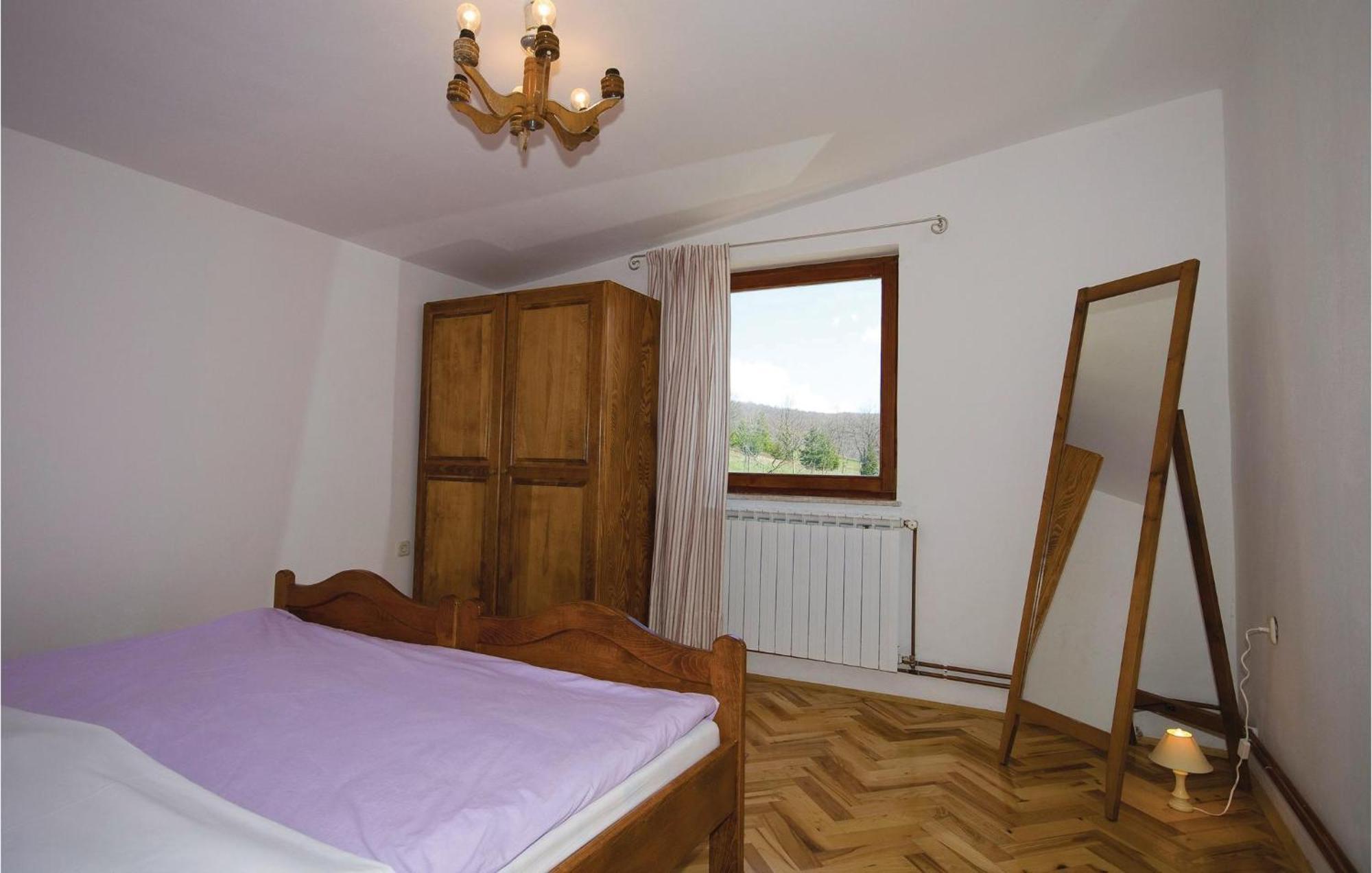 7 Bedroom Pet Friendly Home In Crni Kal Crni Kal  Eksteriør bilde