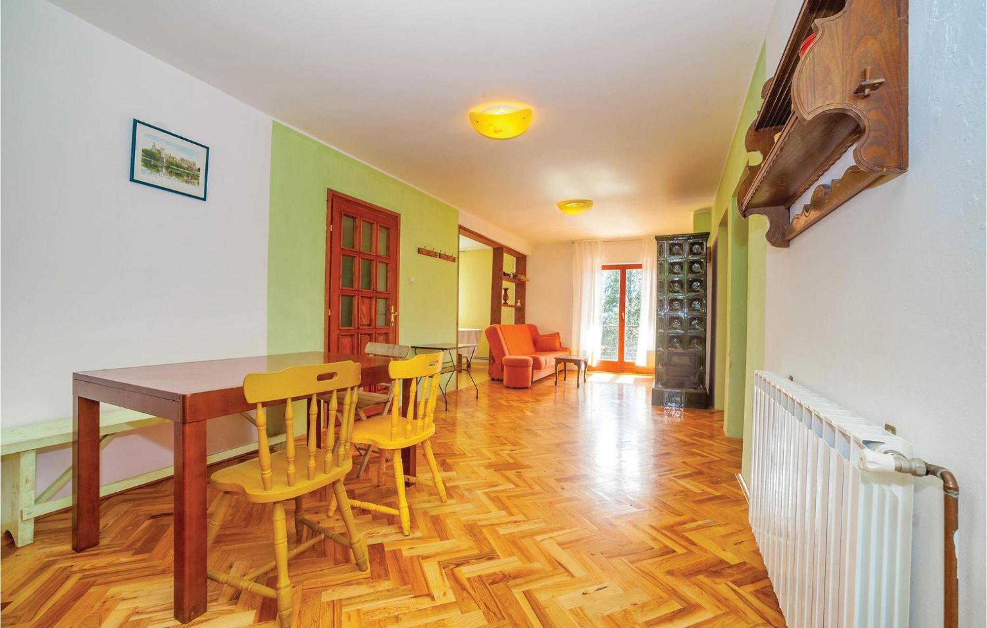 7 Bedroom Pet Friendly Home In Crni Kal Crni Kal  Eksteriør bilde